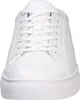 A front view of a white leather sneaker. Voir les images du produit