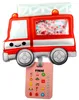 Sensorik-Spielzeug in Form eines roten Feuerwehrautos mit transparentem Fenster, gefüllt mit kleinen Perlen und versteckten Symbolen. Am unteren Rand hängt eine Suchkarte mit verschiedenen Feuerwehr-Motiven und Buchstaben. Produktbild-Vorschau
