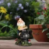 Relaxdays Gartenzwerg mit Laterne, wetterfest, frostsicher, Produktbild-Vorschau 2