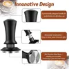 A coffee tamper with callouts highlighting its features. Anteprima dell’immagine prodotto