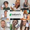 A collage of people holding containers of Nature's Finest JointCare Collagen. Produktbild-Vorschau