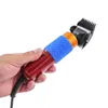 A hand holding an electric animal clipper. Náhled obrázku produktu