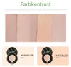 Farbkontrastvergleich der Cushion-Foundation mit den Farbtönen 'Brighten' und 'Natural' auf Hautproben Anteprima dell’immagine prodotto