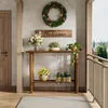 A console table with decorative items on a balcony. Anteprima dell’immagine prodotto