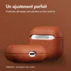 Étui Accezz en cuir véritable pour les Apple AirPods 3 - Voir les images du produit 4