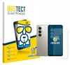 A product shot of a phone screen protector packaging and a smartphone. Produktbild-Vorschau