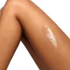 A close-up shot of a person's legs with a clear gel-like product applied to one leg. Anteprima dell’immagine prodotto
