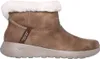 A side view of a brown Skechers Slip-Ins boot with white faux fur trim. Anteprima dell’immagine prodotto