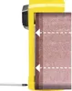 Close-up view of a belt sander's sanding belt and housing, with arrows indicating adjustment. Produktbild-Vorschau