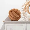 Relaxdays Knoopkussen, decoratief kussen met knoopdetails, Productafbeelding-voorbeeld 3