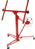 A red drywall lift or panel lifter is shown against a white background. Voir les images du produit