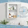 A white bathroom cabinet with its doors open, displaying toiletries and decorative items on shelves. A diagram illustrates adjustable shelf spacing. Anteprima dell’immagine prodotto