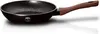 A black frying pan with a wooden handle is shown on a white background. Voir les images du produit