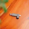 A Verbatim USB-C and USB-A flash drive is placed on a wooden surface. Náhľad obrázku produktu