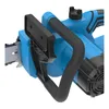 Close-up view of a blue and black chainsaw. Anteprima dell’immagine prodotto