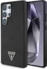 A black phone case with a repeating Guess logo pattern and a triangular Guess logo emblem is shown next to a smartphone. Produktbild-Vorschau