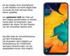 A smartphone displaying a wallpaper, with accompanying text explaining a screen protector. Produktbild-Vorschau