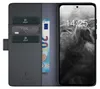 A black leather flip case for a smartphone, showing credit cards and a banknote inserted into the case. Produktbild-Vorschau