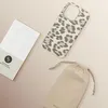 Housse arrière Selencia Sabi Panther Print avec MagSafe Voir les images du produit 7