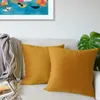 Lionmood Premium Samt Kissenbezug Gold 45x45cm -1er- Velvet Produktbild-Vorschau 2