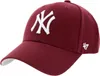 A close-up studio shot of a burgundy baseball cap with the New York Yankees logo. Produktbild-Vorschau