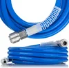 A coiled blue hose with metal connectors and a white plastic protective sleeve. Anteprima dell’immagine prodotto