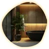 Badezimmer Spiegel LED unregelmäßig 67 x 67,6 cm – moderner Produktbild-Vorschau 1