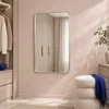 LunaMirror Theo 90 x 60 cm, miroir mural rectangulaire à coins arrondis, cadre rainuré en aluminium, argenté – 2 Voir les images du produit