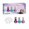 A product box containing a nail art set with nail polish bottles and stickers, with characters from Frozen on the packaging. Anteprima dell’immagine prodotto
