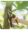 Fiskars Bypass Gartenschere Solid Astschere Rosenschere Produktbild-Vorschau 10
