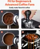 A four-panel collage demonstrating how to make coffee with an espresso machine. Produktbild-Vorschau
