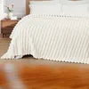 Coperta - Copriletto - Coperta calda e morbida - 180x200 cm Anteprima dell’immagine prodotto 5