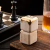 Whiskey Stones Geschenkset – 8 goldene Edelstahl-Eiswürfel Produktbild-Vorschau 6
