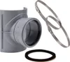 A plumbing fitting and two metal clamps are arranged on a white background. Anteprima dell’immagine prodotto