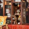 Miniaturowy domek Book Nook - Biblioteka Odkrywcy - Puzzle Podgląd zdjęcia produktu 4