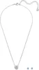 A necklace and earrings set on a white background. Produktbild-Vorschau