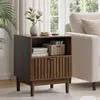 Table de chevet moderne aspect noyer de style Mid-Century, Voir les images du produit 1