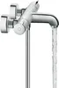 A chrome-finished bathtub faucet with water flowing from the spout, mounted on a white background. Anteprima dell’immagine prodotto