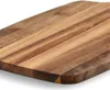 Close-up of a wooden cutting board. Podgląd zdjęcia produktu