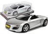 Voiture miniature cabriolet argent 1:18 Voir les images du produit 1