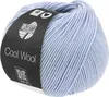 A ball of light blue yarn with a black label. Produktbild-Vorschau