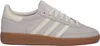 A side view of an Adidas Handball Spezial sneaker. Voir les images du produit