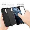 A hand is assembling a three-part phone case around an iPhone. Produktbild-Vorschau