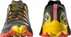 Front and back views of a pair of black, yellow, and red trail running shoes. Produktbild-Vorschau