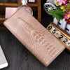 Elegancki Portfel Damski Crocodile w Czerwonym Kolorze Podgląd zdjęcia produktu 3