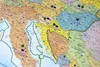 GeoMetro Europakarte mit Laminierung und Holzleisten zum Produktbild-Vorschau 5