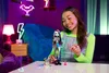 Monster High Frankie Stein-Modepuppen mit Frankies Haustier Produktbild-Vorschau 13