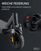Close-up view of the front wheel and suspension of an electric scooter, with a smaller inset image of the rear wheel and taillight. Produktbild-Vorschau
