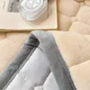 Přehoz na postel 230x250 cm se 2 povlaky na polštáře 50x70 Náhled obrázku produktu 12