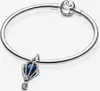 A silver Pandora bracelet with a hot air balloon charm. Produktbild-Vorschau